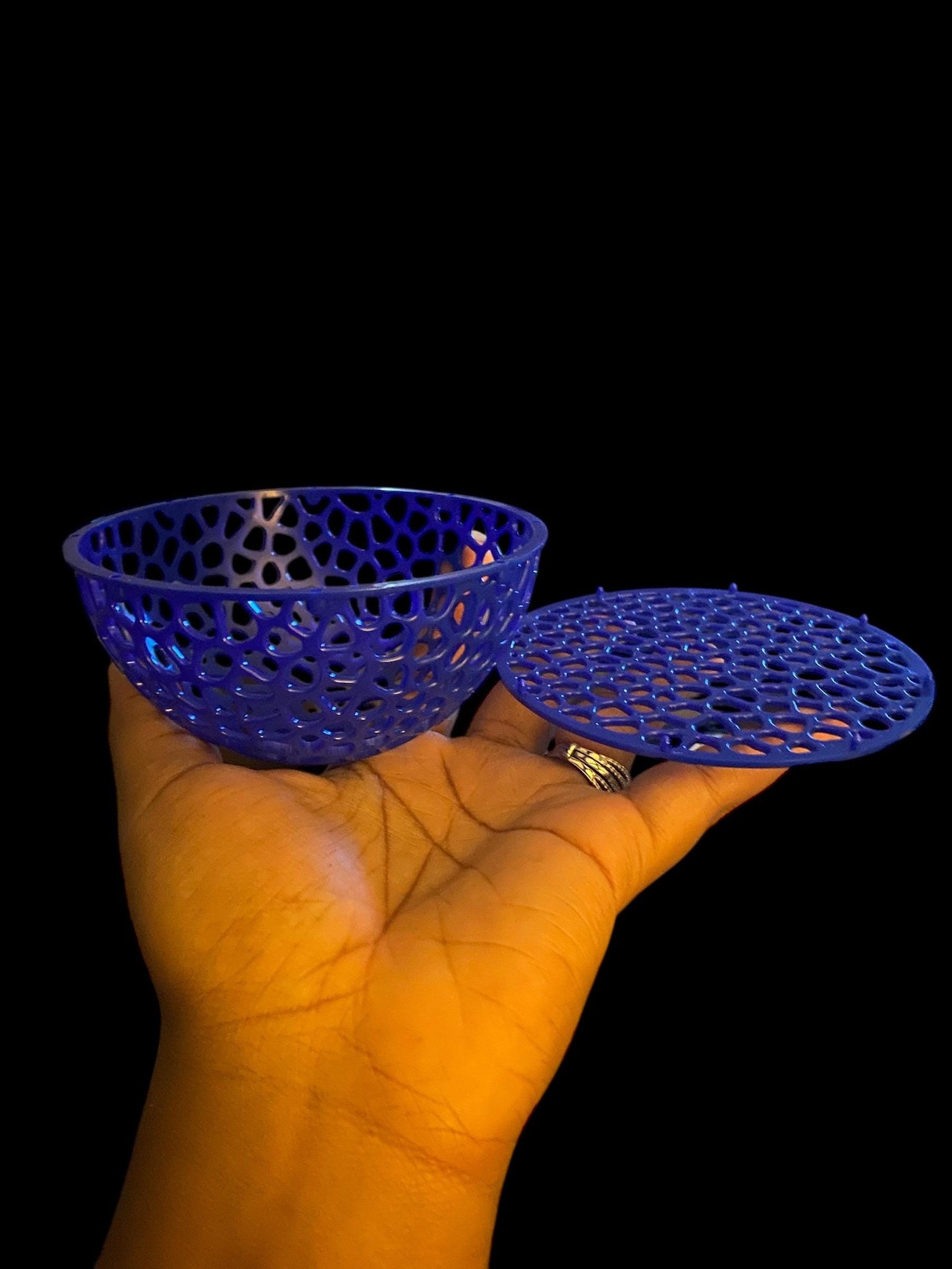 Shrimp Dome: Aquarium Hide for Fry and Adult shrimp - unique honeycomb design - Moss Holder