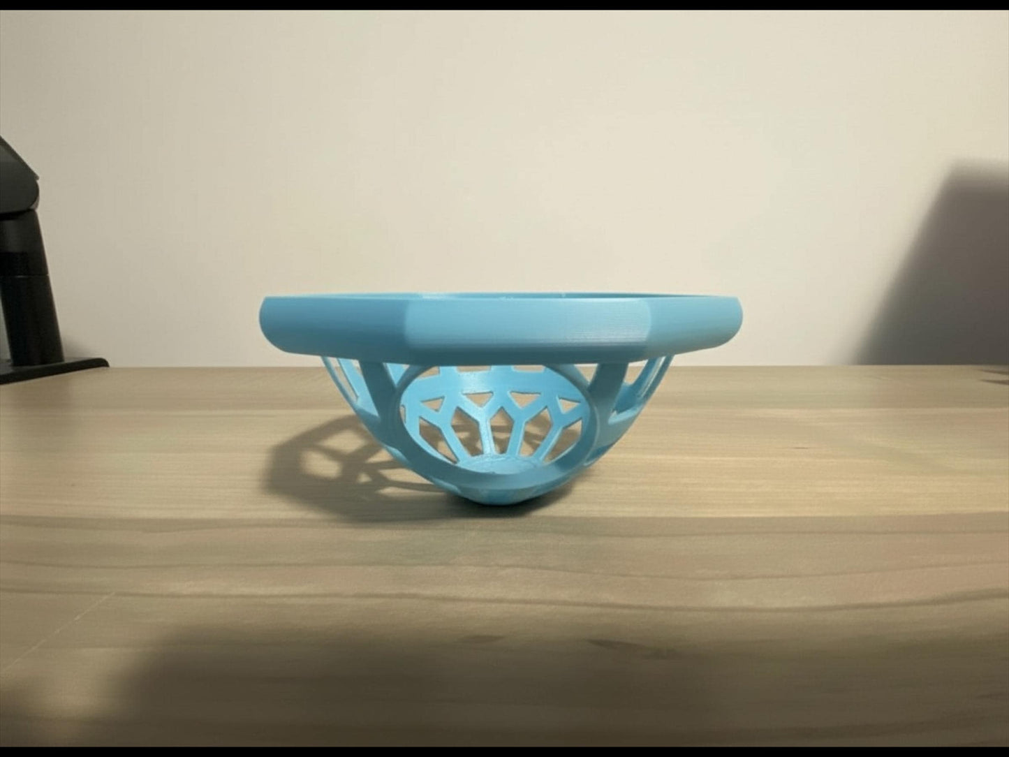 Floating Betta Bungalow: Fish Tank Rest Cave - Aquarium Decor